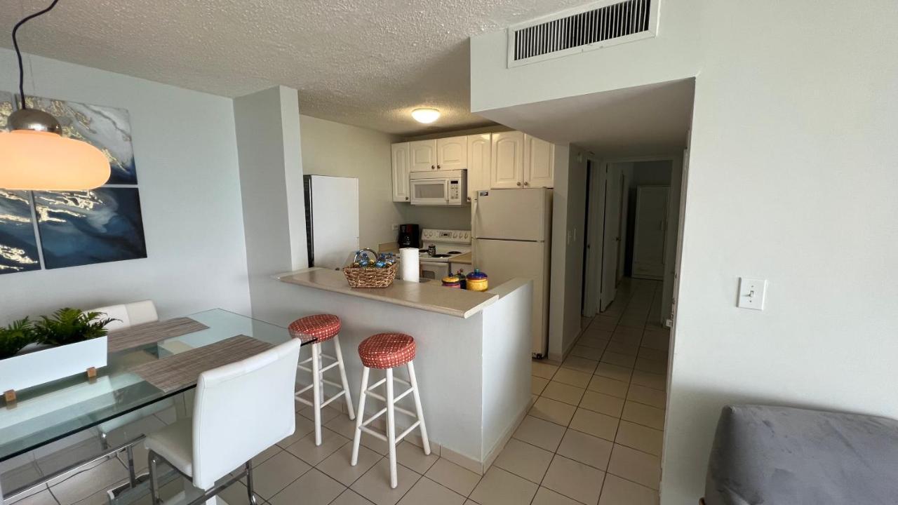 Ocean Front 2 Bedroom & Bath In Isla Verde San Juan Eksteriør billede